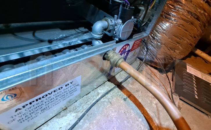 omega-ducted-heater-gas-connection-to gasvalve