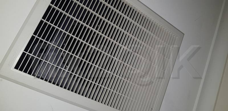 return air inlet with grill cover without filter