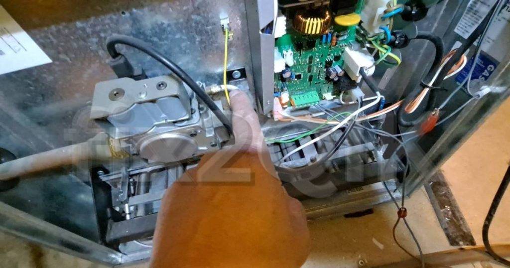 Brivis gas ducted heating job in Dandenong: Ignition lockout repairs the HCCA621 control module and electrical wiring